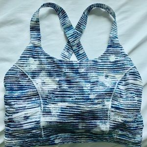 LuLuLemon Sports Bra Size 6